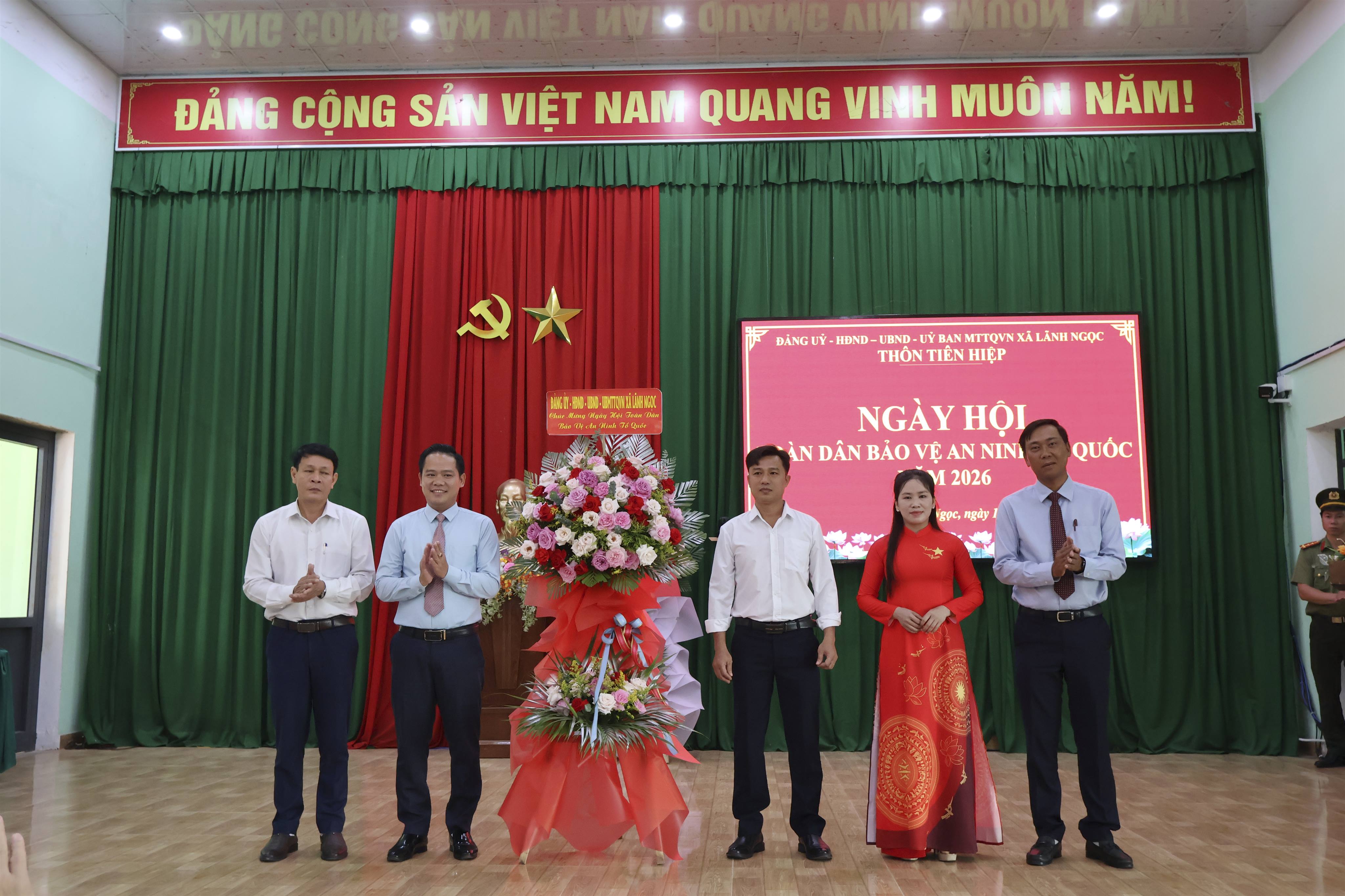anh tin bai